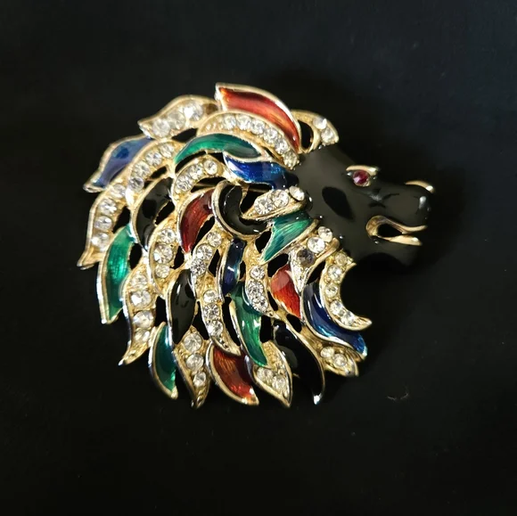 Vintage Lion Head Brooch Gold Tone Rhinestone Enamel Statement Pin - Picture 2 of 8